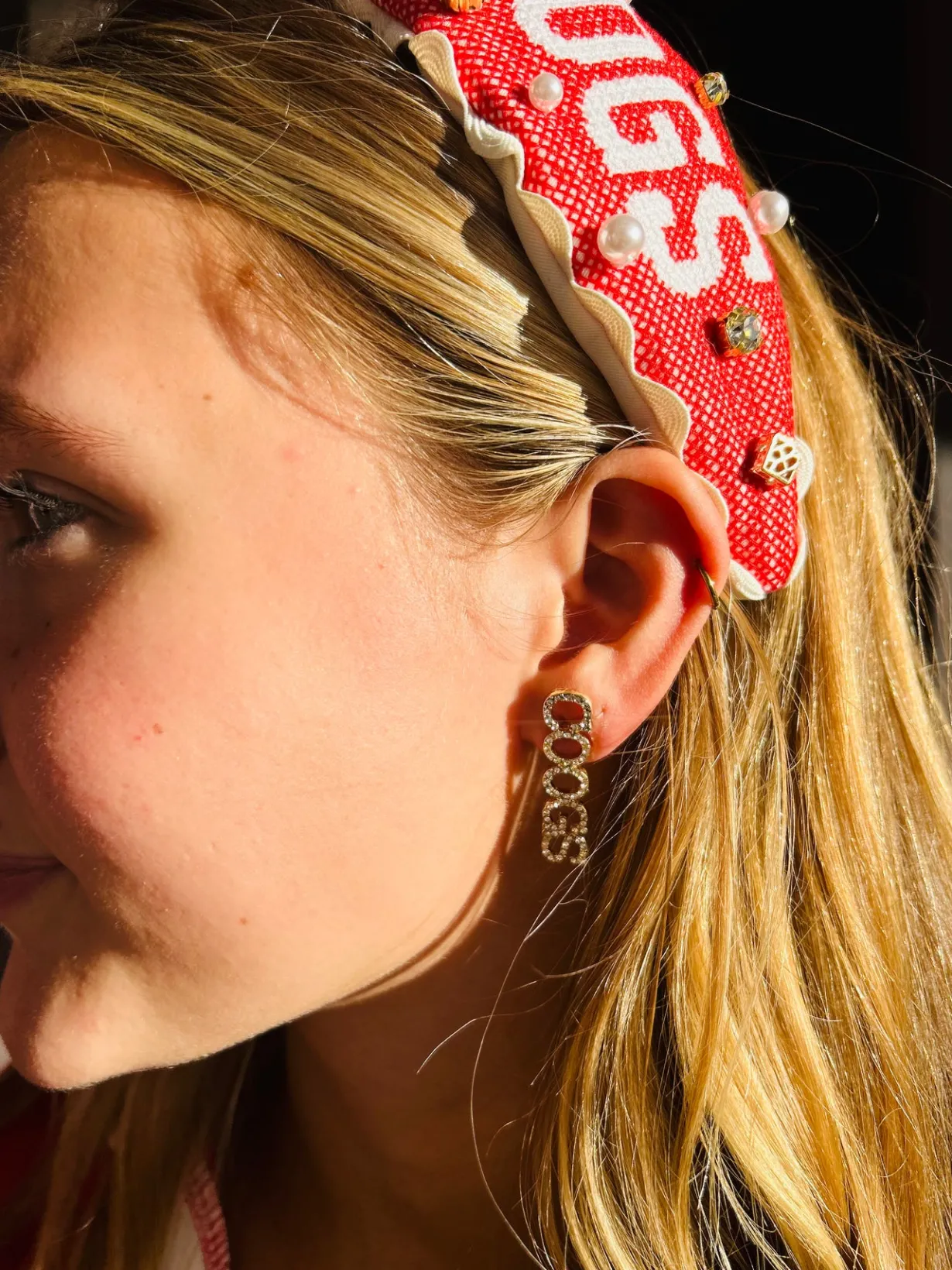 houston_coogs_pav_rhinest_1.webp Houston COOGS Pavé Rhinestone Stud Earrings-Brianna Cannon New
