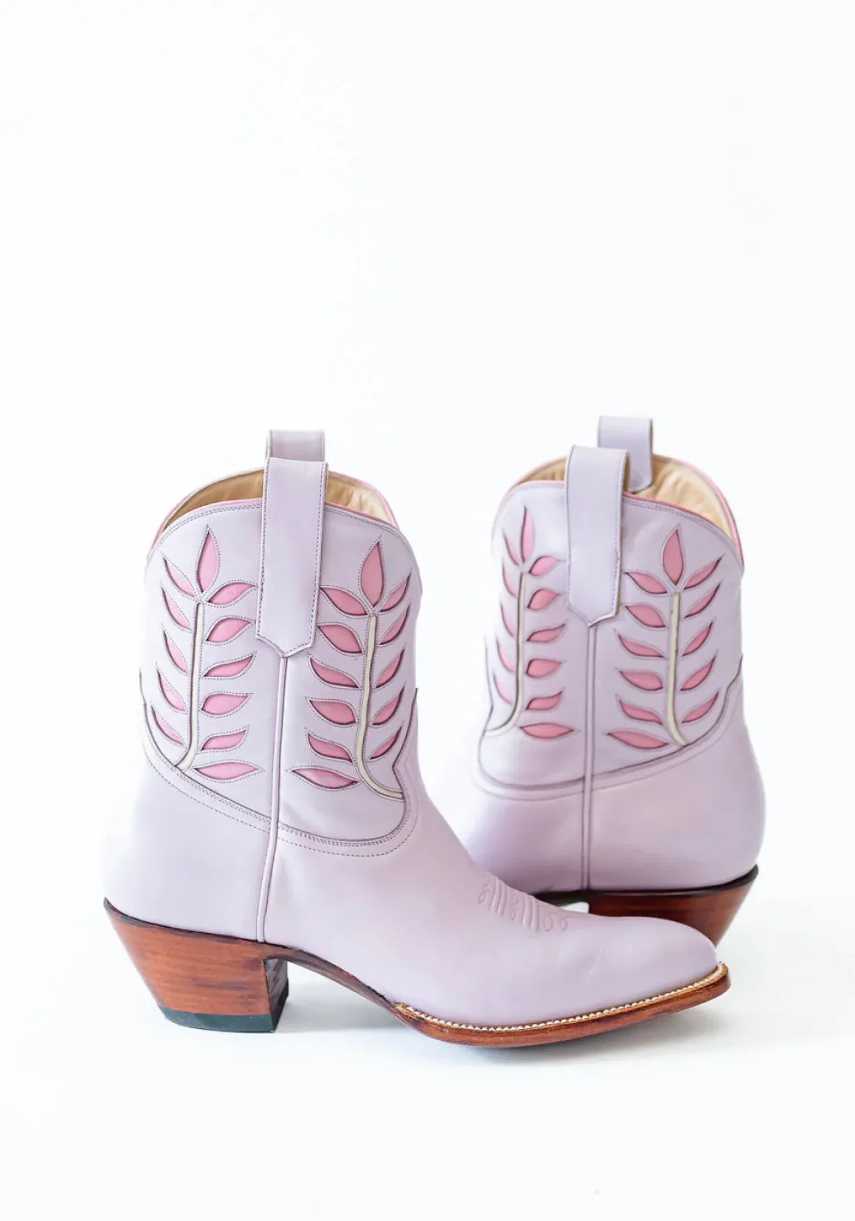 petite_paloma_hadley_boot_0.webp Petite Paloma Hadley Boot - Lavender-Brianna Cannon Best