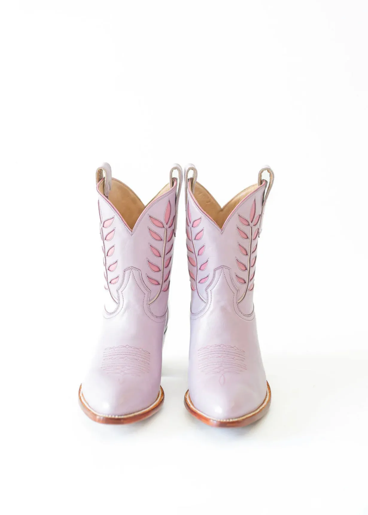 petite_paloma_hadley_boot_3.webp Petite Paloma Hadley Boot - Lavender-Brianna Cannon Best