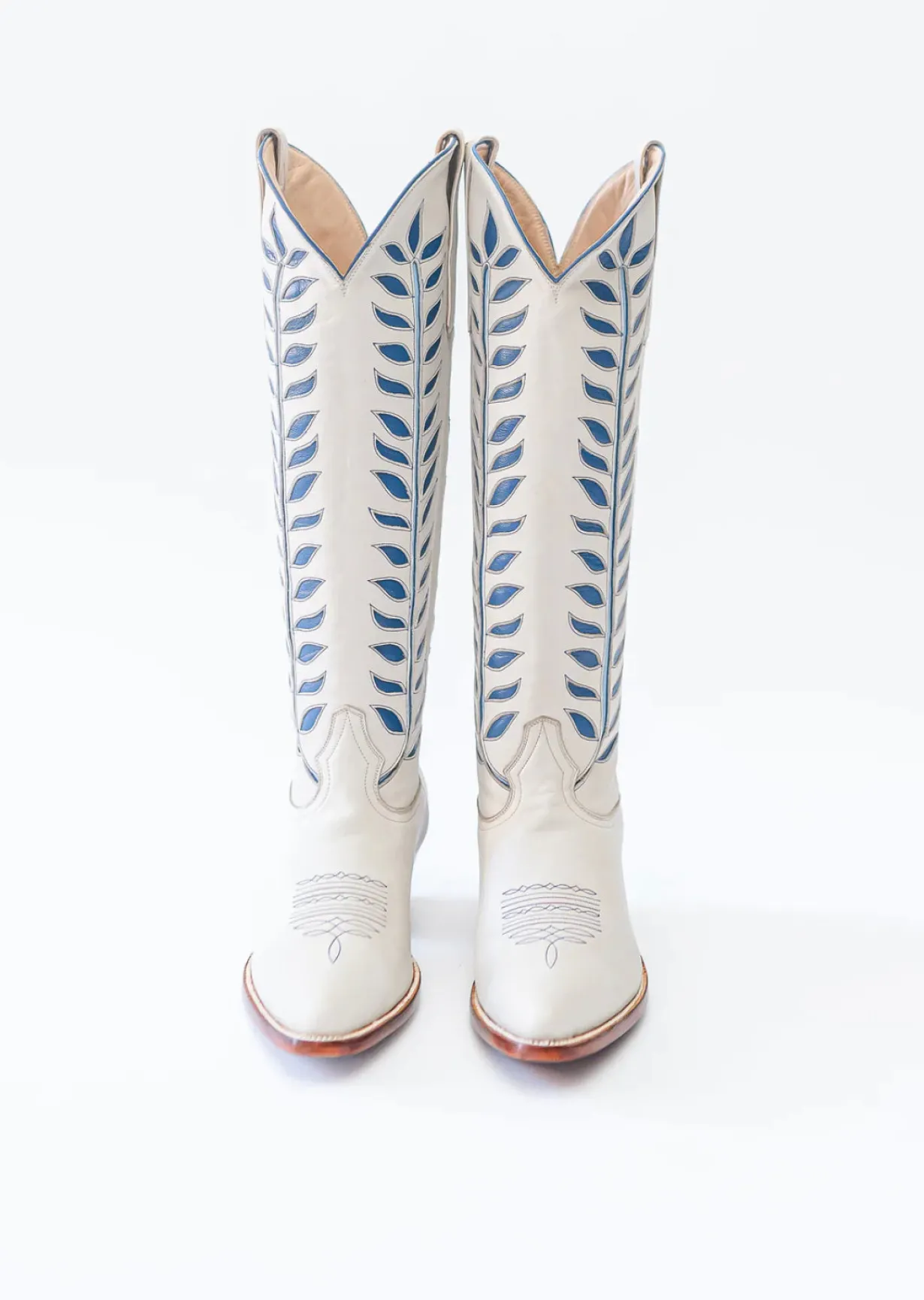 petite_paloma_rory_boot___4-1.webp Petite Paloma Rory Boot - Bone/Blue-Brianna Cannon Clearance