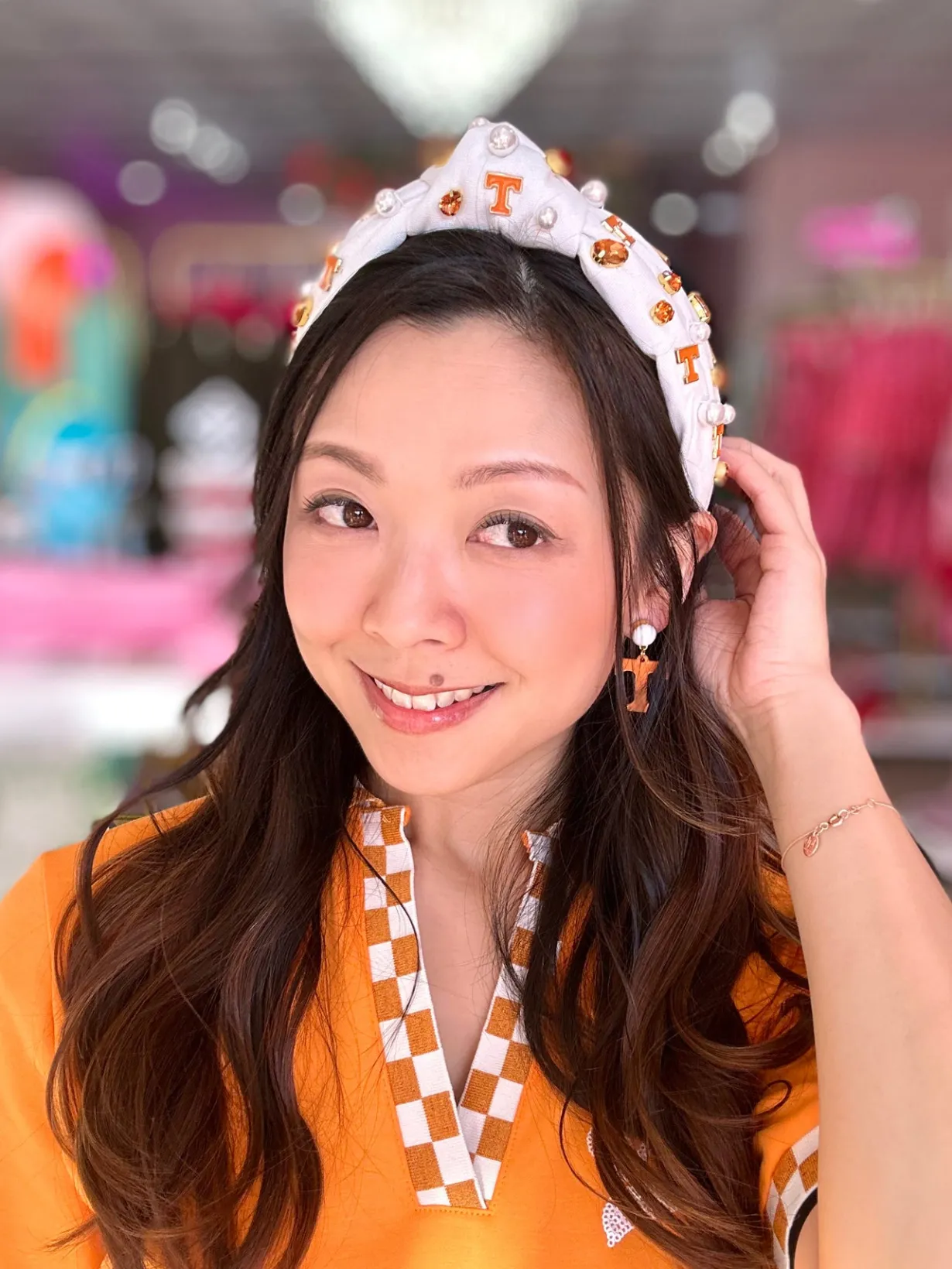university_of_tennessee_w_1-3.webp University of Tennessee White Logo Headband-Brianna Cannon Fashion