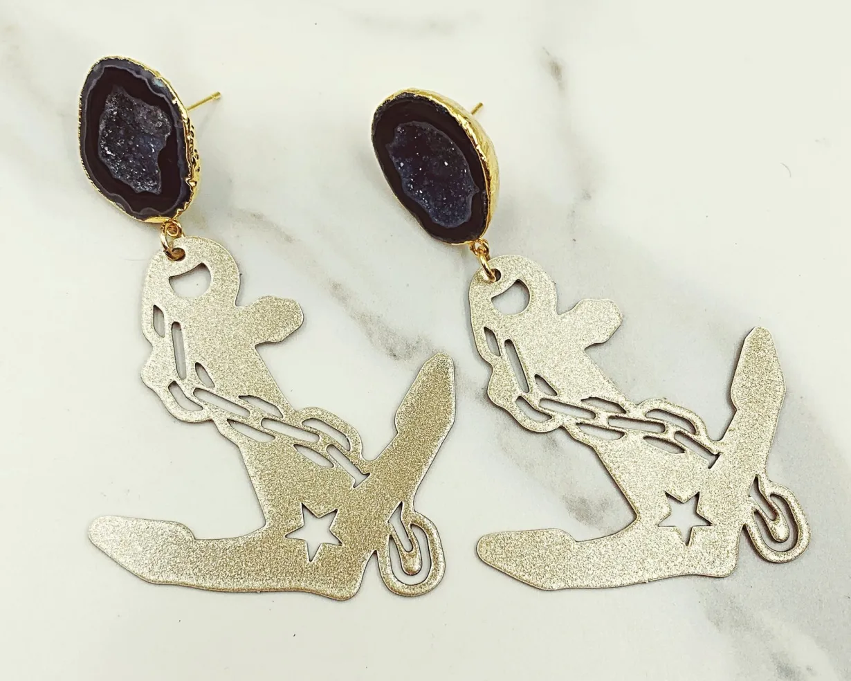 vanderbilt_gold_tone_anch_1-3.webp Vanderbilt Gold Tone Anchor Earrings with Black Geode-Brianna Cannon New