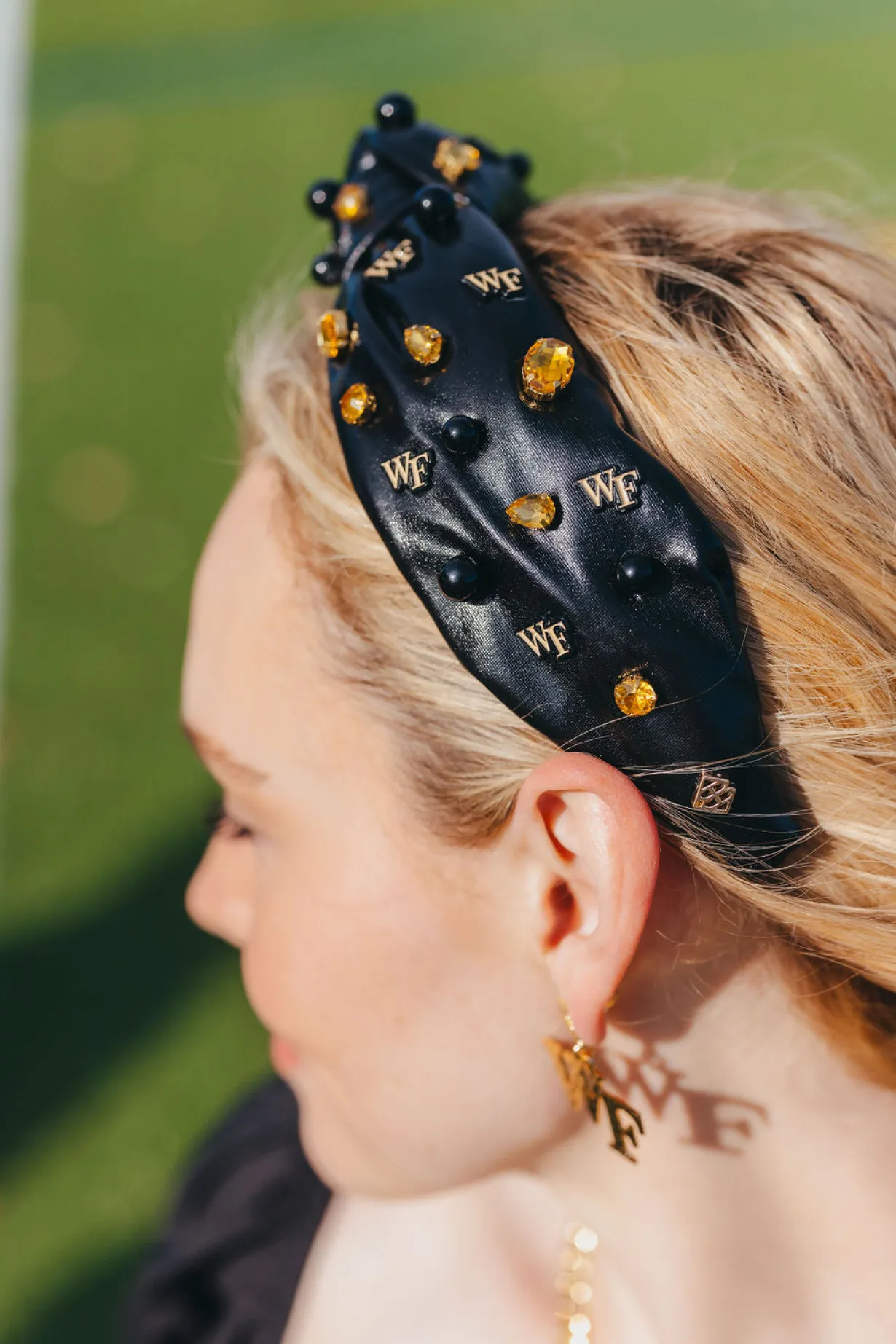 wake_forest_black_logo_he_2.webp Wake Forest Black Logo Headband-Brianna Cannon Outlet
