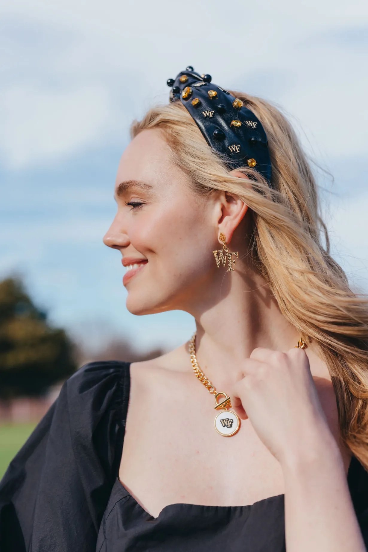wake_forest_black_logo_he_3.webp Wake Forest Black Logo Headband-Brianna Cannon Outlet