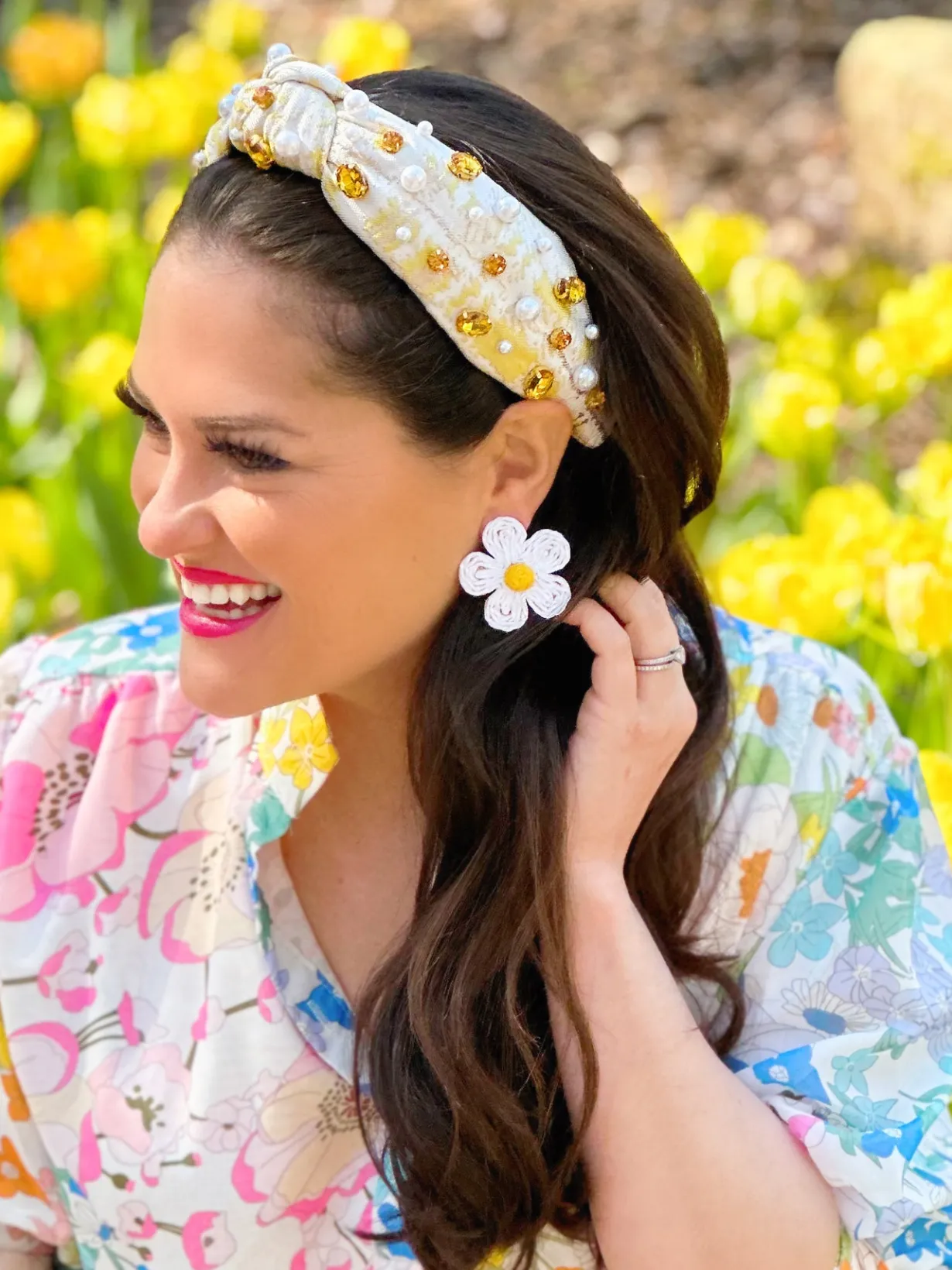 white_raffia_daisy_earrin_1.webp White Raffia Daisy Earrings-Brianna Cannon Discount